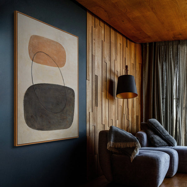 Moderni beigen ja harmaan sävyinen maalaus kehyksillä – Abstrakti taide ”Kontrastien tasapaino”