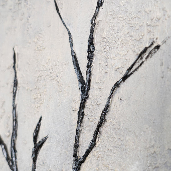 Handgemalte Acrylmalerei mit Rahmen „Atem des Winters“ – Abstrakte Kunst in Schwarz-Weiß