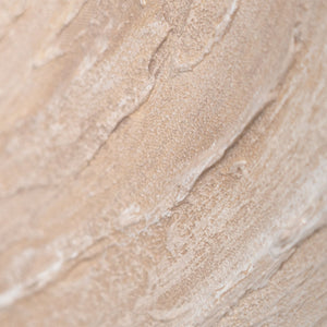 Abstrakte Strukturmalerei auf Leinwand in hellem Beige, Detailaufnahme