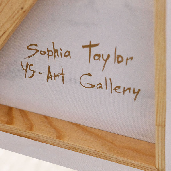 Rückseite eines abstrakten Leinwandbildes mit Künstlerbeschriftung und Holzrahmen